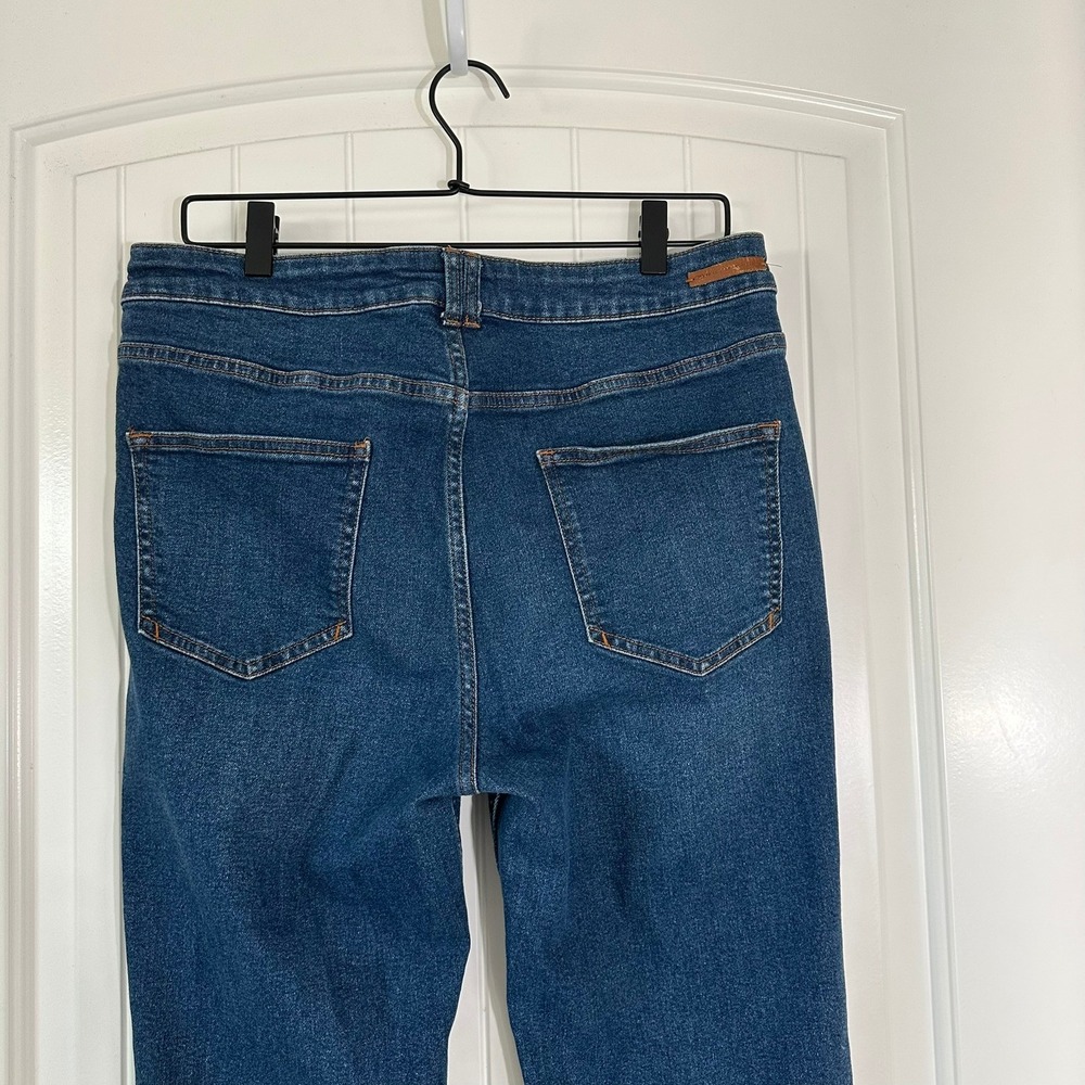 Anthropologie Pilcro High-Rise Trouser Bootcut Jeans Medium Wash Denim Size 31 - Picture 5 of 13
